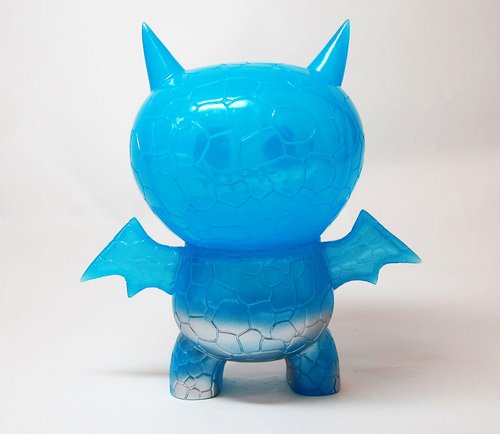 Ice Bat Kaiju - Blue figure by David Horvath, produced by Intheyellow. Back view.