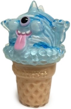 Ice Cream Monster - Soda/One Eye figure by Aya Takeuchi, produced by Refreshment. Front view.