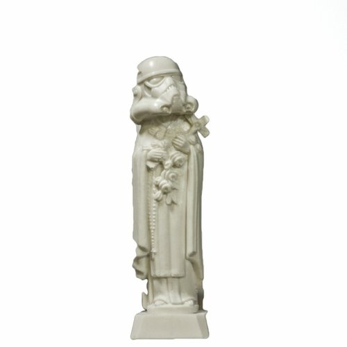 Idolatry figure by Imbue. Front view.