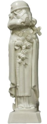 Idolatry figure by Imbue. Front view.
