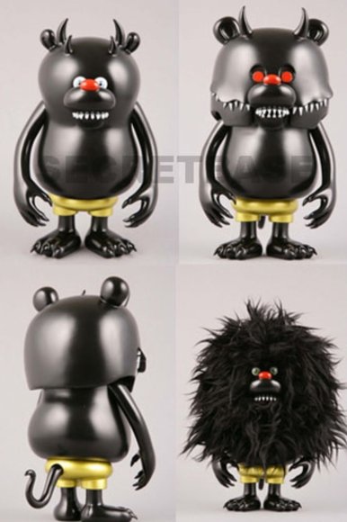 Loveless Monster Regret - First Color figure by T9G, produced by Medicom Toy. Detail view.