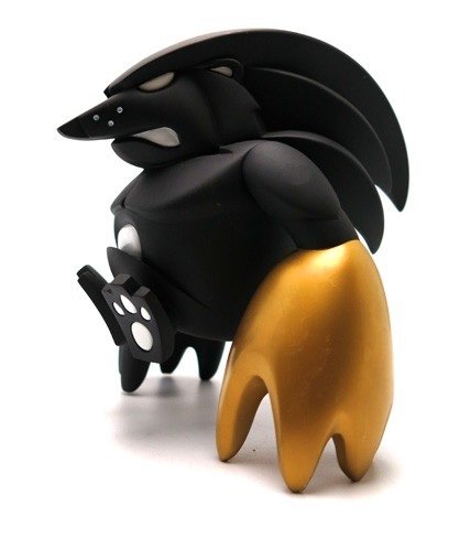 Locks - Black and Gold figure by Mark Landwehr, produced by Coarsetoys. Side view.