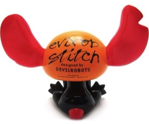 Evirob Stitch  figure by Devilrobots, produced by Mindstyle. Back view.