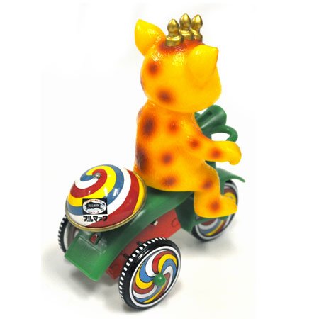 Booska Tricycle figure by Yuji Nishimura, produced by M1Go. Back view.