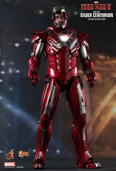 Iron Man 3 : Silver Centurion (Mark XXXIII) figure by Jc. Hong, produced by Hot Toys. Front view.