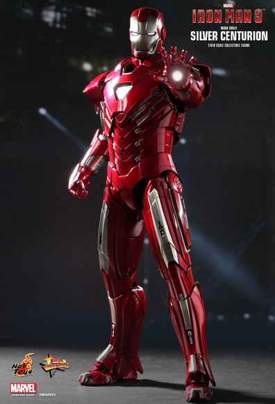 Iron Man 3 : Silver Centurion (Mark XXXIII) figure by Jc. Hong, produced by Hot Toys. Front view.