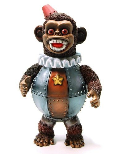 Iron Monkey 2 figure by Kikkake, produced by Kikkake. Front view.