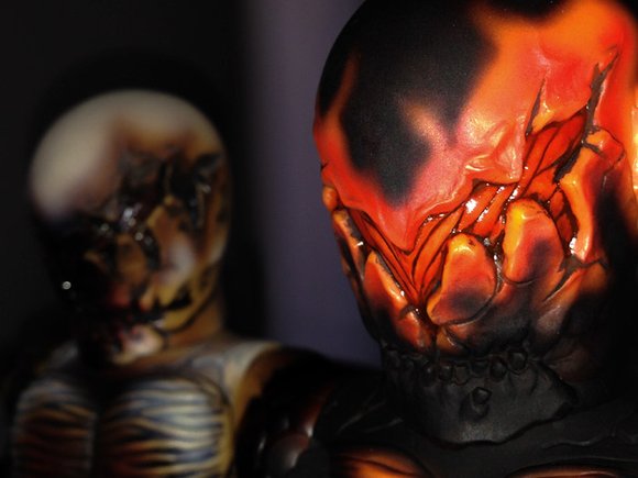 Itchiness Purgatorium figure by Atom A. Amaresura, produced by Realxhead. Detail view.