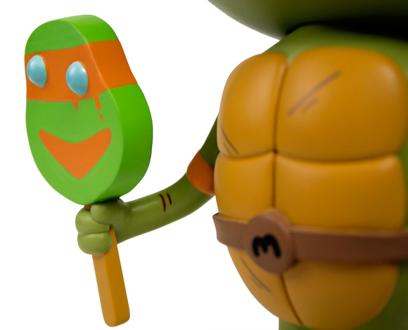Just Like Us - Lil Mikey figure by Mike Mitchell, produced by Mondo. Detail view.