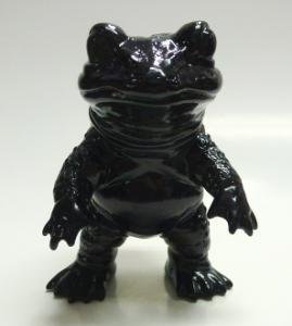 Keronga (ケロンガ) - Unpainted Black figure by Noriya Takeyama, produced by Takepico. Front view.