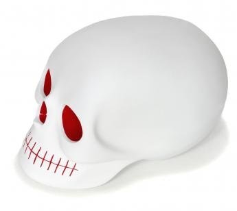 Ketsin Mono – White/Red figure by Omar Vitela, produced by Ketsin Crafts. Front view.