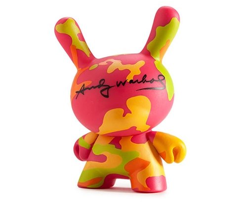 Kidrobot x Andy Warhol Camouflage 409 figure by Andy Warhol, produced by Kidrobot. Front view.