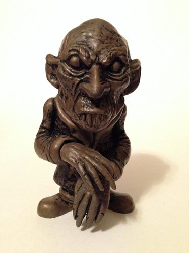 Kirk Von Hammett Nosferatu figure by Chris Moore, produced by We Become Monsters. Front view.