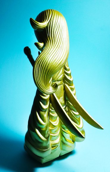 Kissaki Gold  figure by Erick Scarecrow, produced by Esc-Toy. Back view.