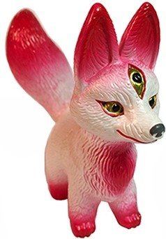 Kitsura figure by Candie Bolton, produced by Max Toy Co.. Front view.