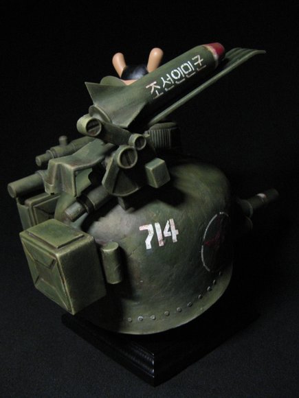 Korean Combat Turret figure by Captain Hh, produced by Threea. Back view.