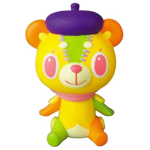 Kuma Kuma (Purple hat) figure by Hikari Bambi, produced by Medicom Toy. Front view.