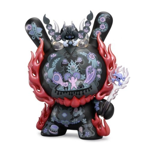 La Flamme- Exclusive Black Edition figure by Junko Mizuno, produced by Kidrobot. Front view.