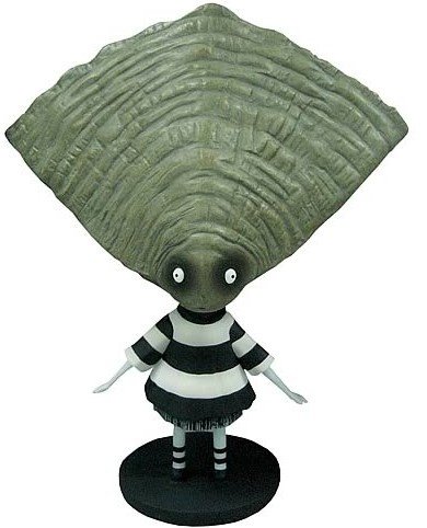 Large-scale Oyster Boy figure by Tim Burton, produced by Dark Horse. Front view.