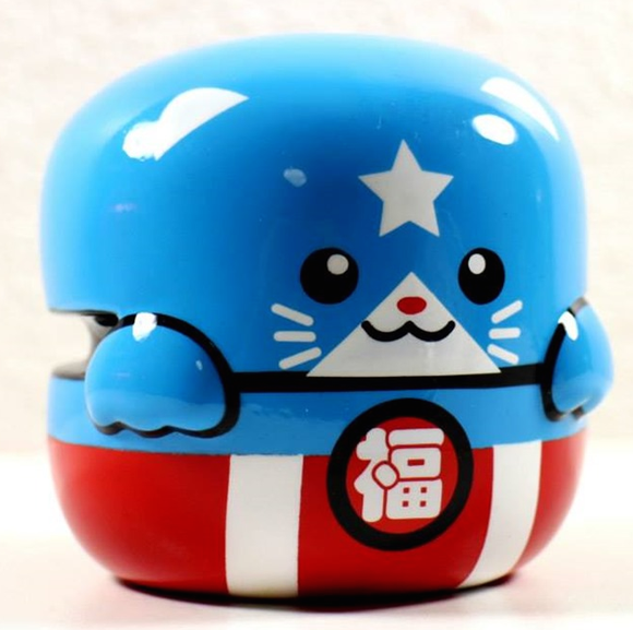 Luckitty American Dreampon figure by Rotobox, produced by Kuso Vinyl. Front view.