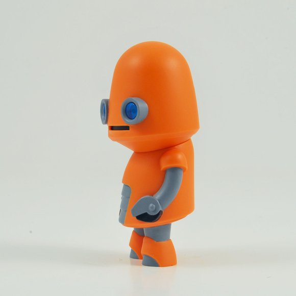 Luke figure by Robotics Industries (Jim Freckingham), produced by Robotics Industries (Jim Freckingham). Side view.