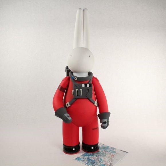Astrolapin in Chicago - Rotofugi excl. figure by Mr. Clement. Front view.