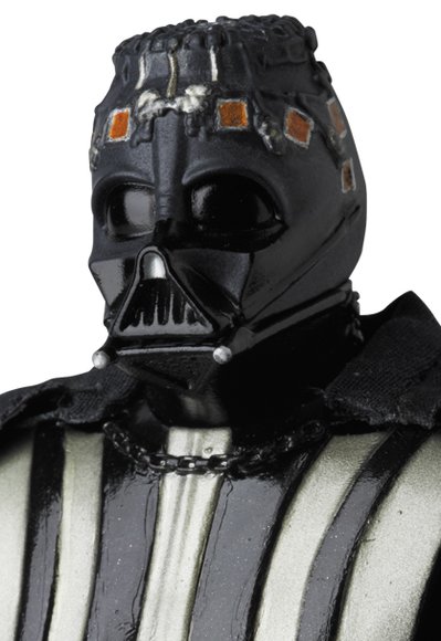 MAFEX DARTH VADER (TM) figure by Lucasfilm Ltd., produced by Medicom Toy. Detail view.