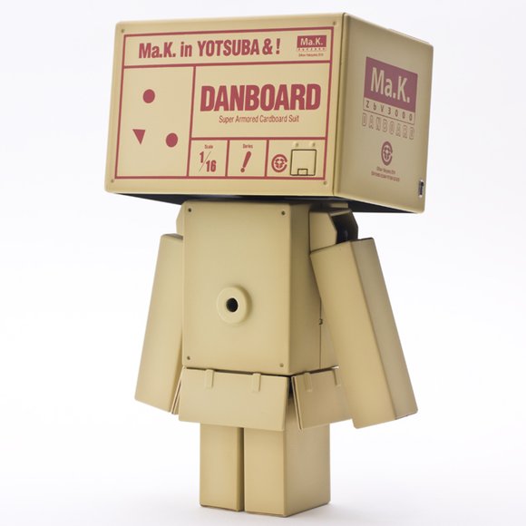 Ma.K.DANBOARD #002 Ma.K.BOX figure by Enoki Tomohide, produced by Kaiyodo. Back view.