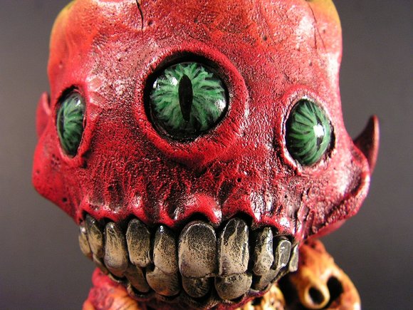 Mal Martian figure by Monsterforge, produced by Kidrobot. Detail view.