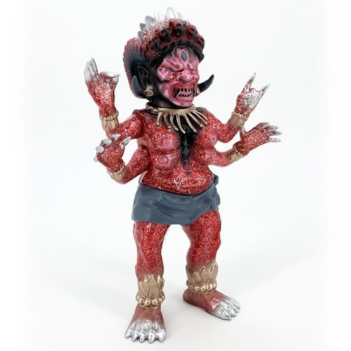 MARA (HOT TO TROT) figure by Toby Dutkiewicz, produced by Devils Head Productions. Front view.