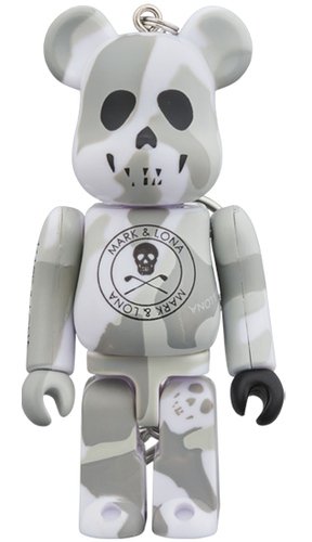 MARK & LONA BE@RBRICK 100% figure, produced by Medicom Toy. Front view.