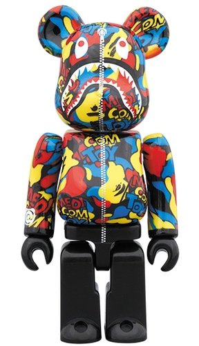 MEDICOM TOY CAMO SHARK BE@RBRICK 100% figure, produced by Medicom Toy. Front view.