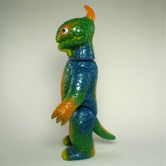 Miborah - Green, Orange, Blue figure by Naoya Ikeda. Side view.
