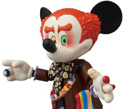 Mickey Mouse as the Mad Hatter - VCD No.177 figure by Disney, produced by Medicom Toy. Detail view.