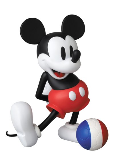 MICKEY MOUSE VCD FOOTBALL figure by Disney × Sophnet, produced by Medicom Toy. Front view.