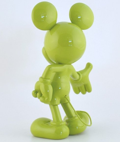 Mickey Welcome figure by Disney, produced by Leblon-Delienne. Back view.