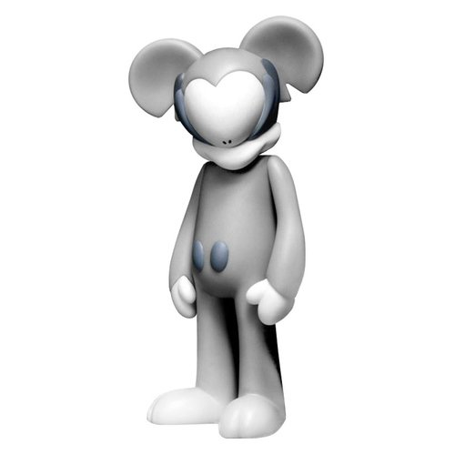Mickiv Classic Grey figure by Arkiv, produced by Visual Ark. Front view.