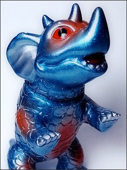 Mini Bakobas - Metallic Blue figure by Gargamel, produced by Gargamel. Detail view.