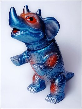 Mini Bakobas - Metallic Blue figure by Gargamel, produced by Gargamel. Front view.
