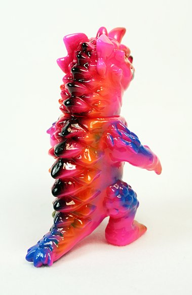 Mini Kaiju Drazoran figure by Mark Nagata, produced by Max Toy Co.. Back view.