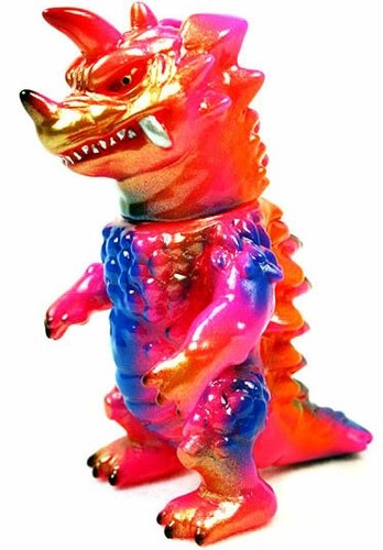 Mini Kaiju Drazoran figure by Mark Nagata, produced by Max Toy Co.. Front view.