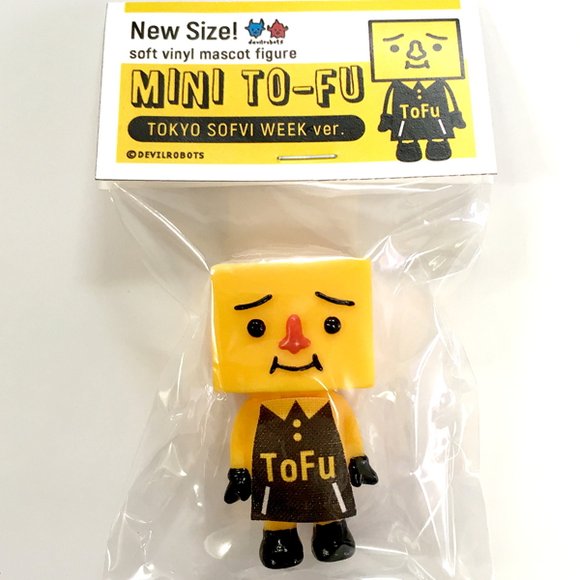 Mini LofTo-fu figure by Devilrobots. Packaging.
