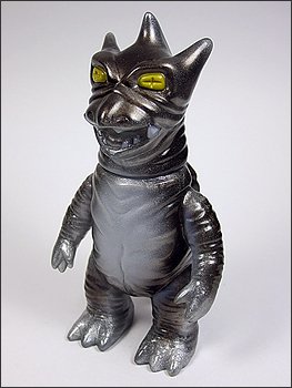 Mini Mightin - Black x Silver figure by Gargamel, produced by Gargamel. Front view.