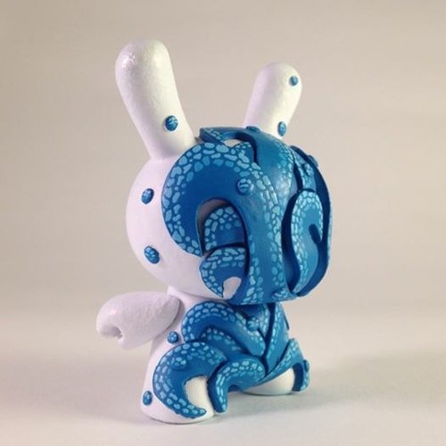 Mini Splash figure by Godhay. Front view.