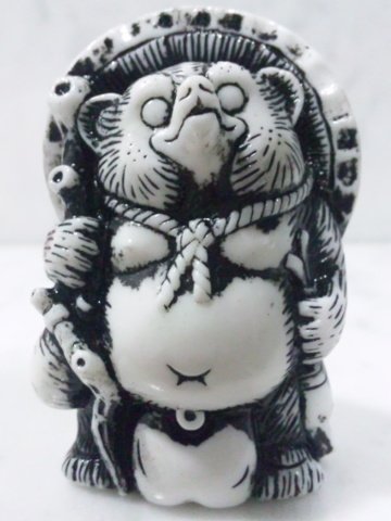 Mini Tanuki - Black Rub figure by Mori Katsura, produced by Realxhead. Front view.