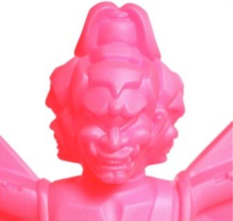 Mirock Ashura Trophy - Unpainted Pink figure by Yowohei Kaneko, produced by Mirock Toys. Detail view.