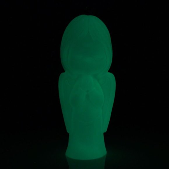 MITARI-CHAN - GLOW IN THE DARK figure by Chanmen, produced by Gargamel. Front view.