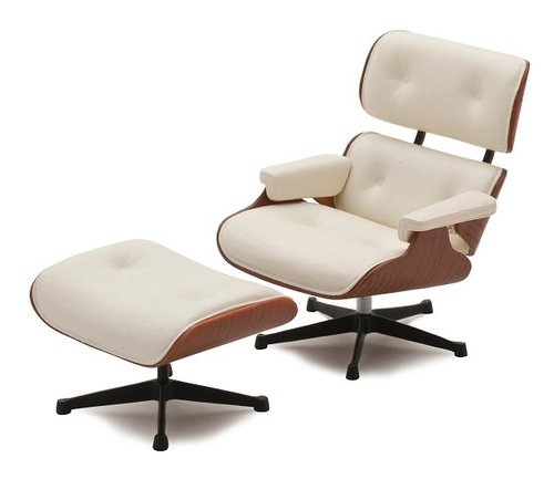 Modern Design Lounge Chair & Ottoman 1/12 Miniature figure by Eames Office, produced by Reac Japan. Front view.