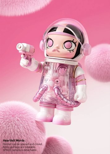 Molly Heartfelt Words figure by Kenny Wong, produced by Pop