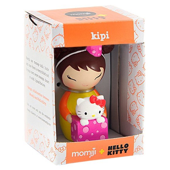Kipi figure by Momiji X Hello Kitty, produced by Momiji. Packaging.